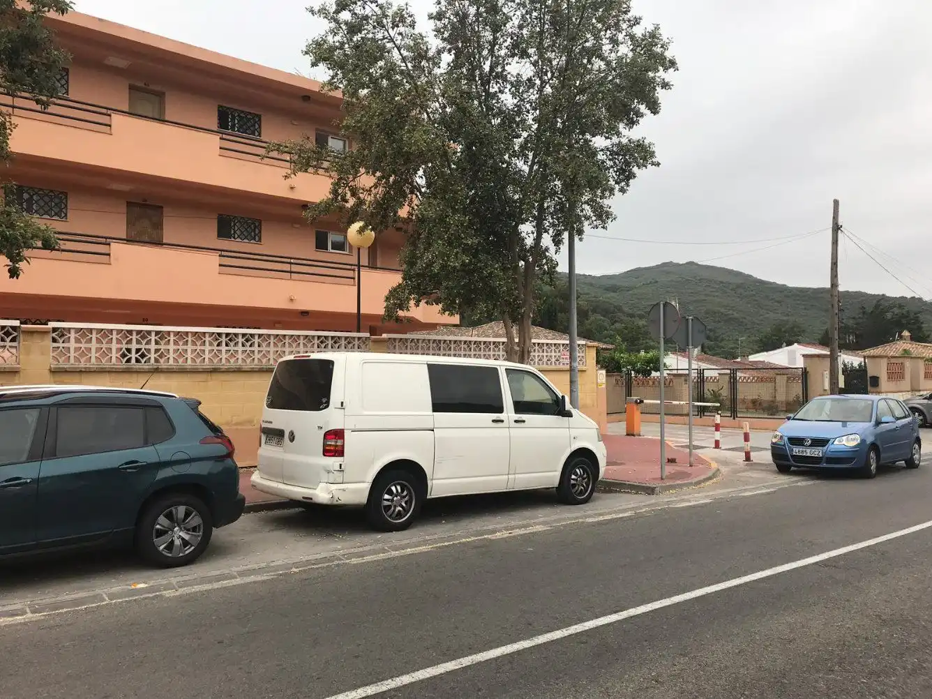 Parking of Apartments for rent in Algeciras  with Furnished and Community pool