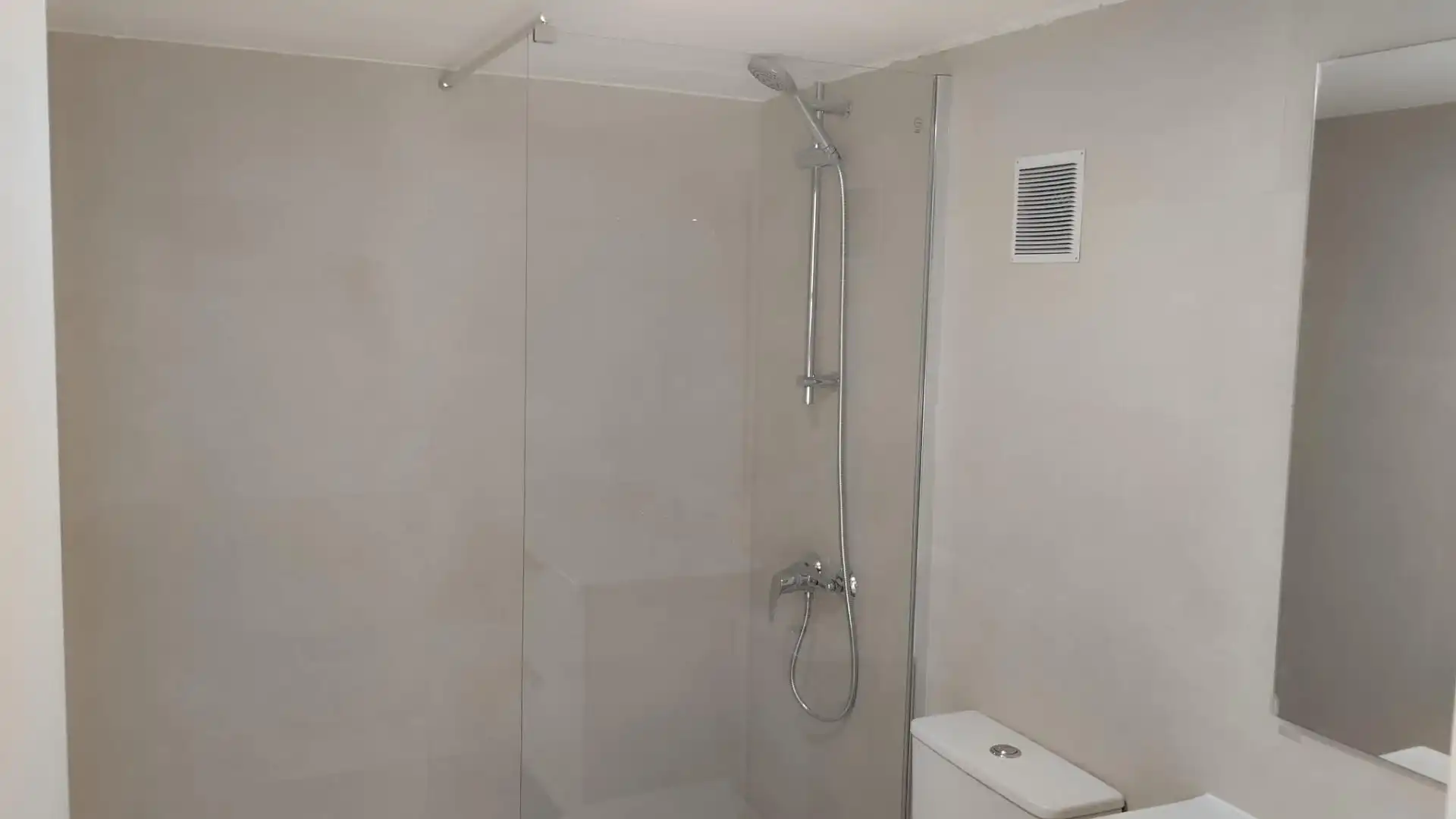 Baño de Loft de alquiler en Xirivella