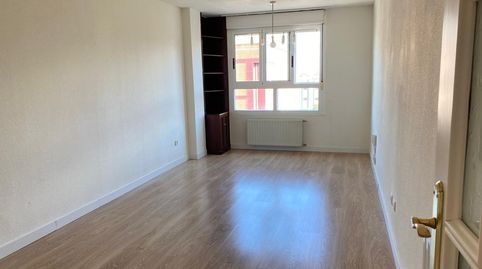 Foto 3 de Apartament de lloguer a Estación - Centro, Tres Cantos