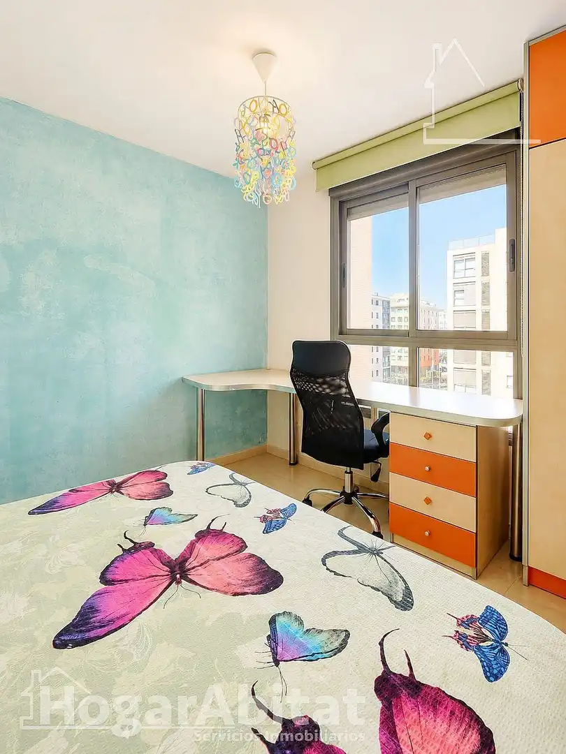 Habitación de Piso en venta en Castellón de la Plana / Castelló de la Plana con Aire acondicionado, Calefacción y Jardín privado