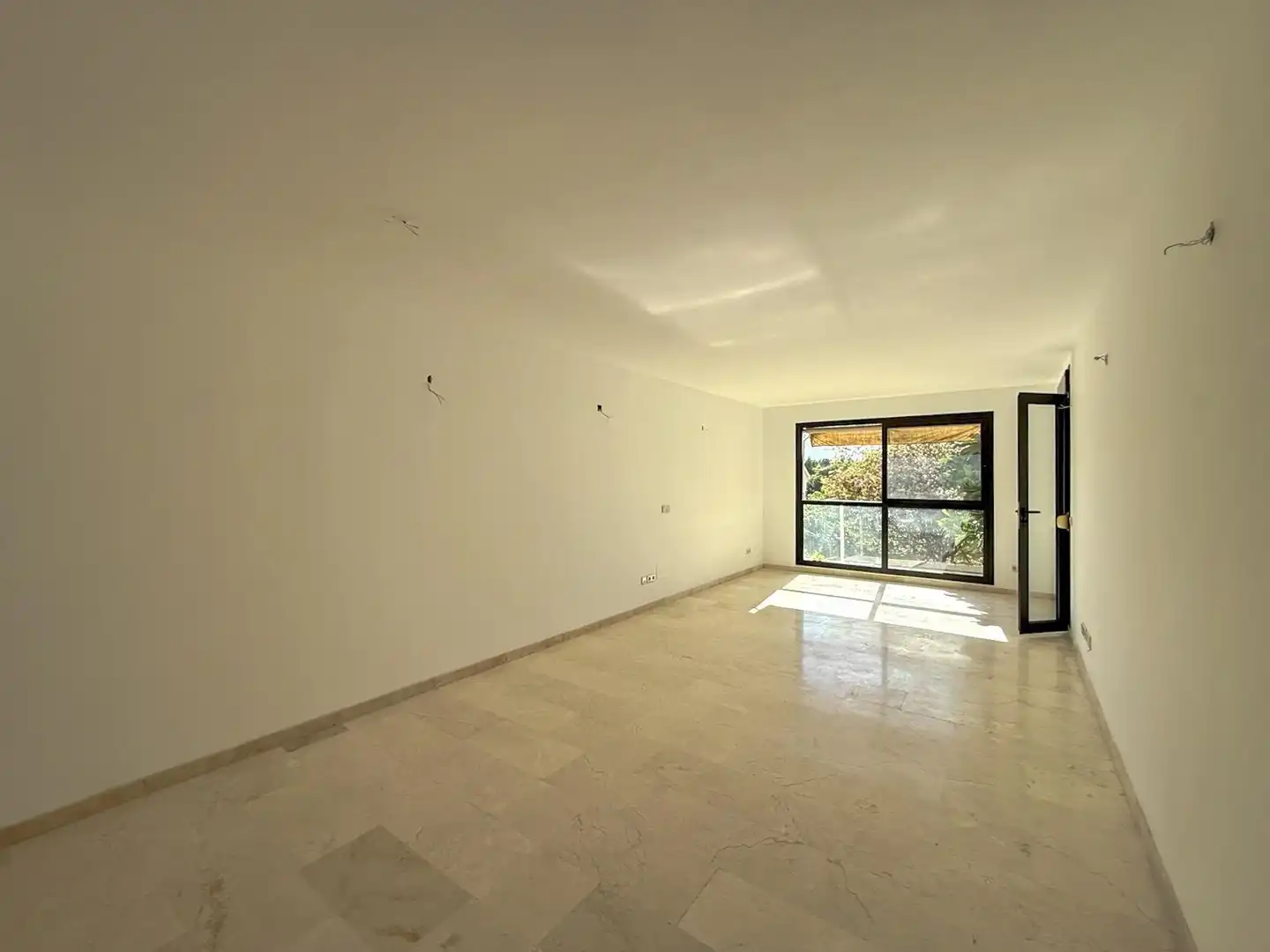 Wohnzimmer von Haus zum Verkauf in  Palma de Mallorca mit Klimaanlage, Heizung und Privatgarten