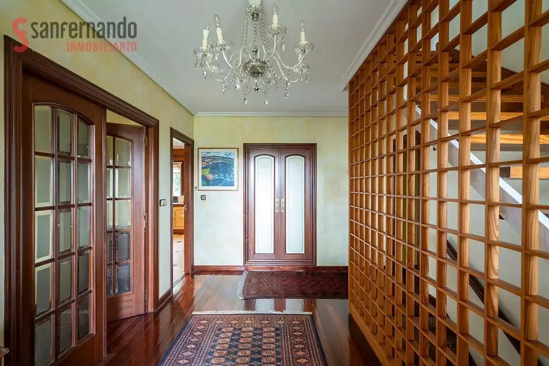 Casa o chalet en venta en Torrelavega  con Calefacción, Jardín privado y Terraza