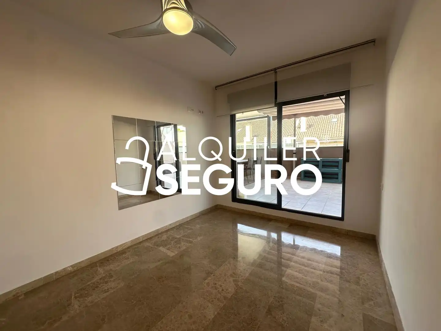 Vista exterior de Ático de alquiler en Paiporta con Aire acondicionado, Calefacción y Terraza