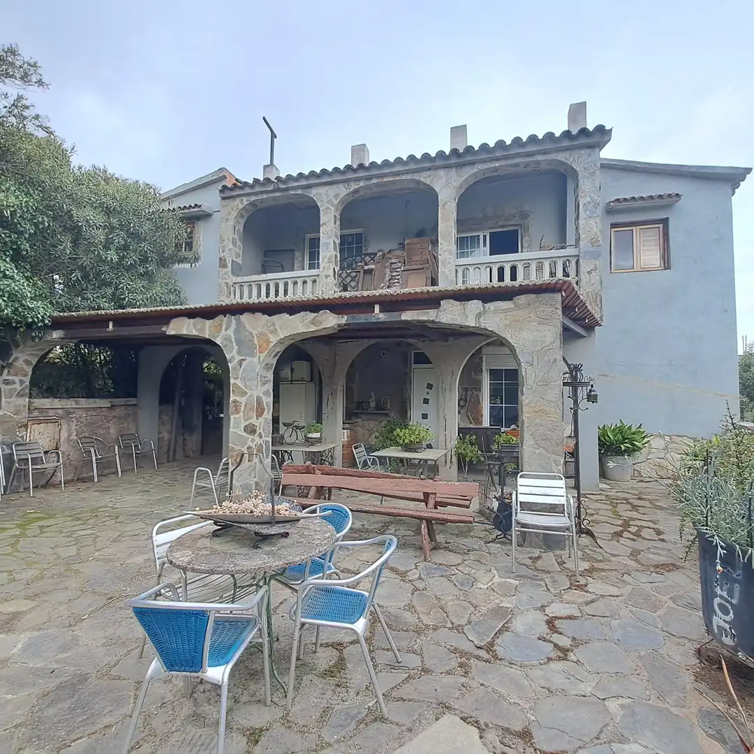 Country house zum Verkauf in Castellbisbal mit Klimaanlage, Privatgarten und Alarm
