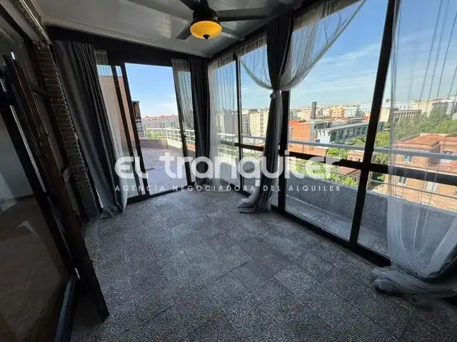 Terrassa de Àtic de lloguer en Madrid amb Aire condicionat, Parquet i Terrassa