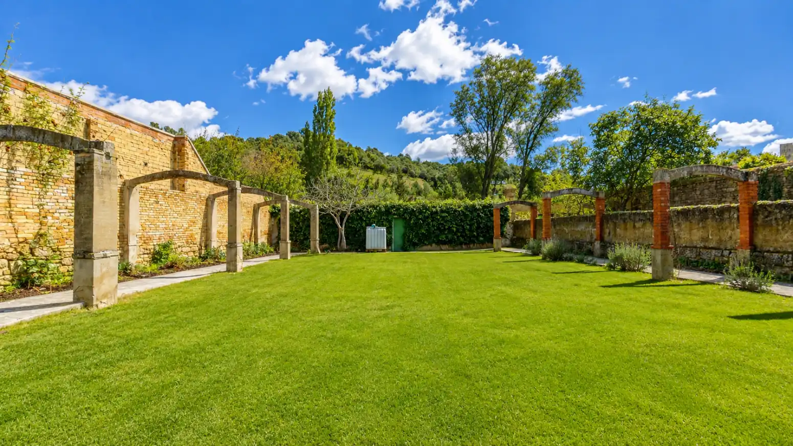 Jardí de Casa o xalet en venda en Tafalla amb Calefacció, Jardí privat i Parquet