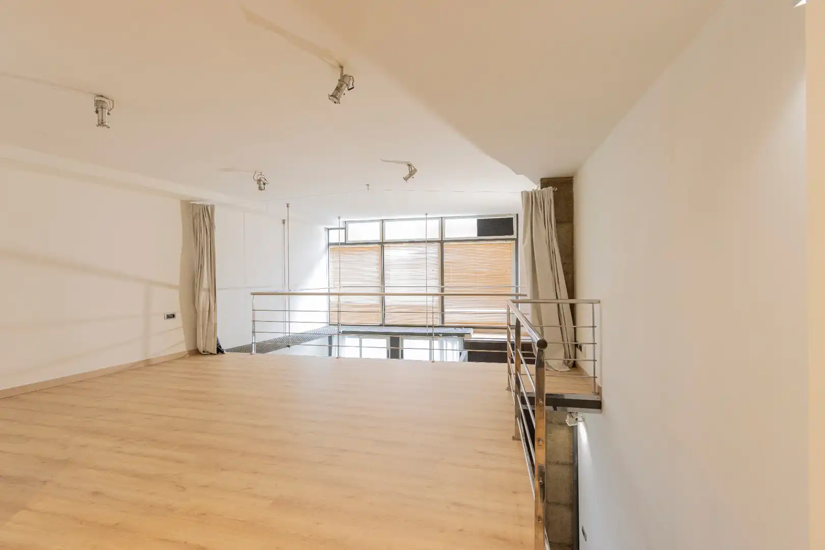 Büro zur Miete in Barcelona mit Alarm