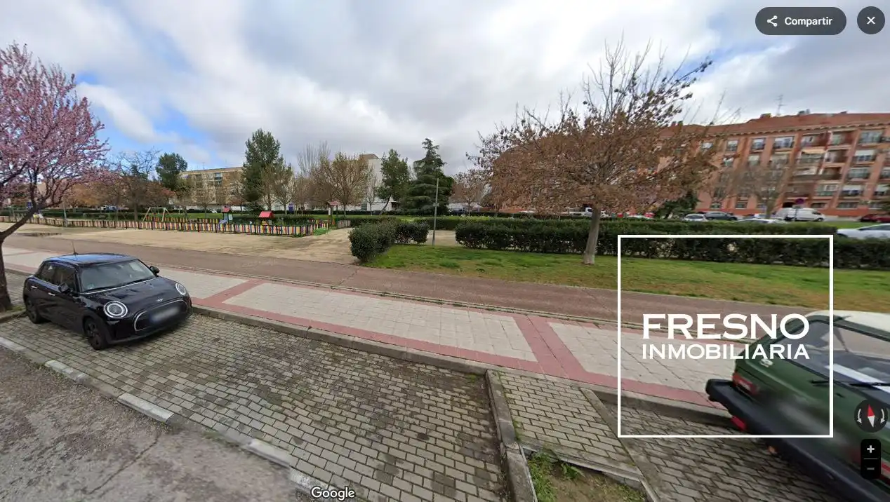 Vista exterior de Dúplex en venta en Parla con Terraza y Trastero