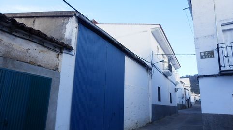 Foto 2 de Casa o chalet en venta en Calle Laureado Vega Loro, Serradilla, Cáceres