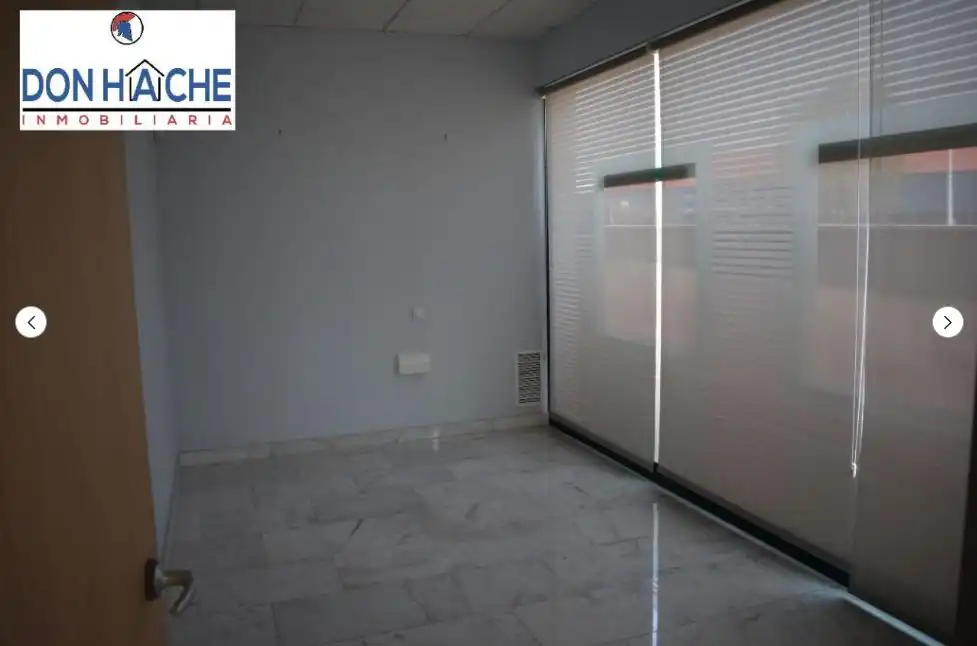 Local comercial en venda a Sur, imagen 3