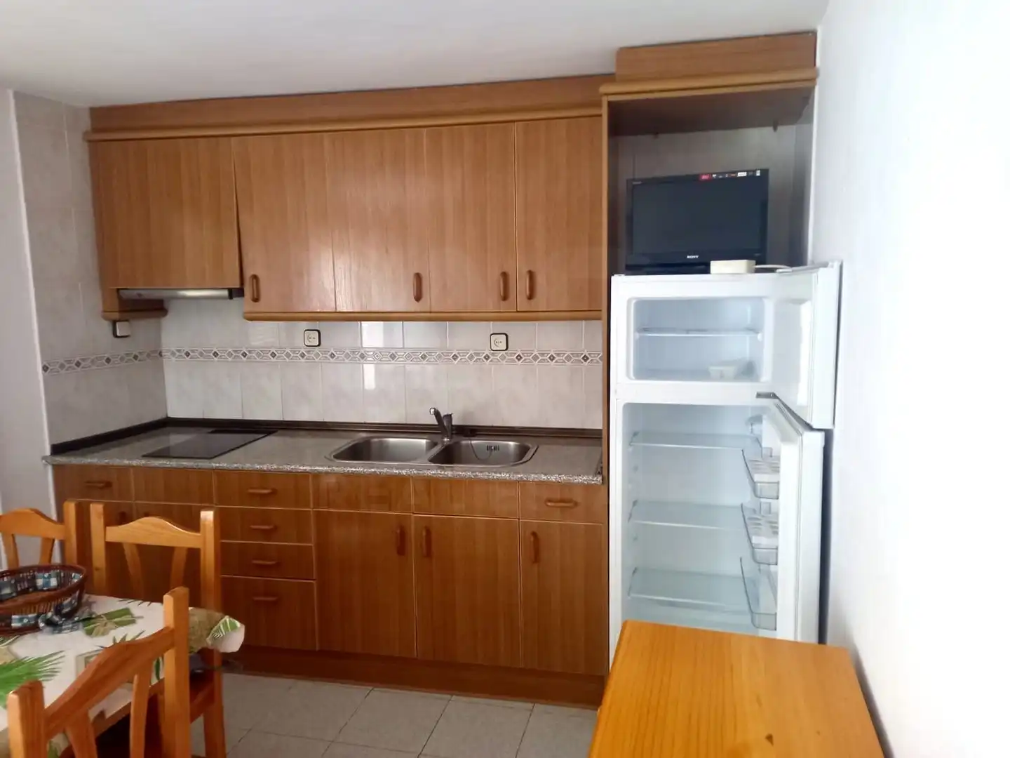 Küche von Country house zum Verkauf in Castigaleu mit Klimaanlage und Heizung