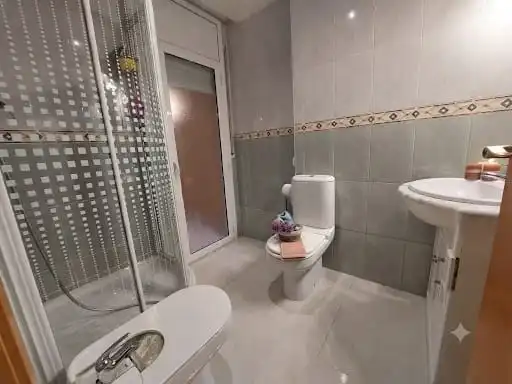 Baño de Planta baja en venta en Rubí con Calefacción y Trastero