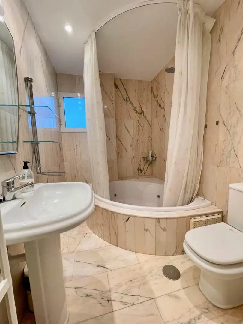 Detached house with terrace for sale in Golf Bahía, imagen 11