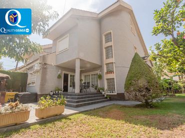 Villa avec piscine à vendre à Garbinet - Vistahermosa