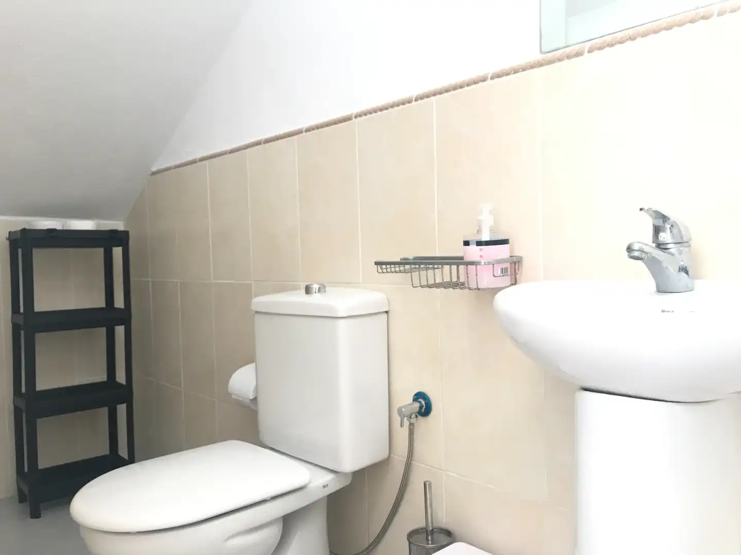 Detached homes for rent in Calle Chopino, Arico
