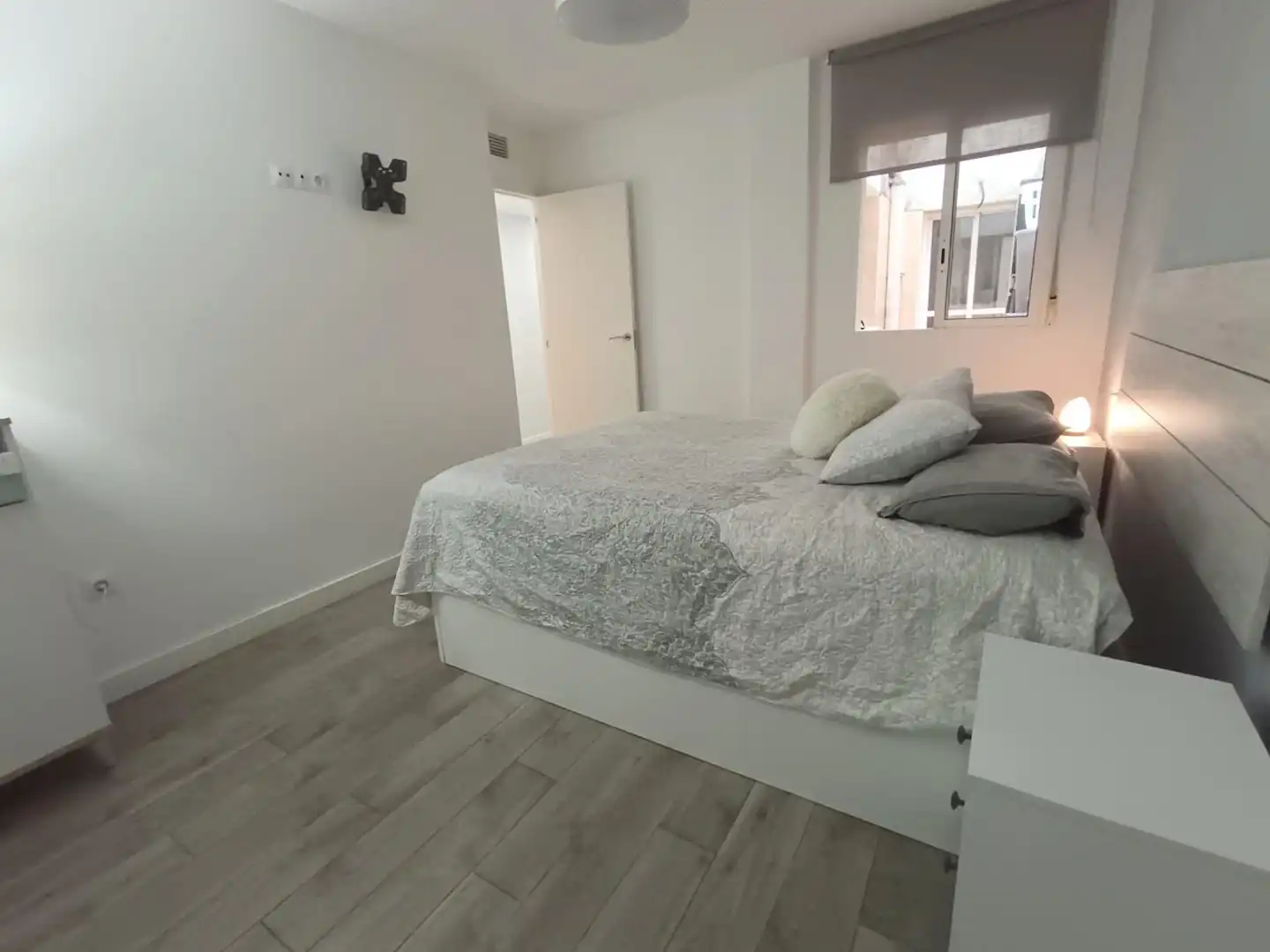 Bedroom of Flat for sale in Córdoba  with Air Conditioner, Storage room and Furnished