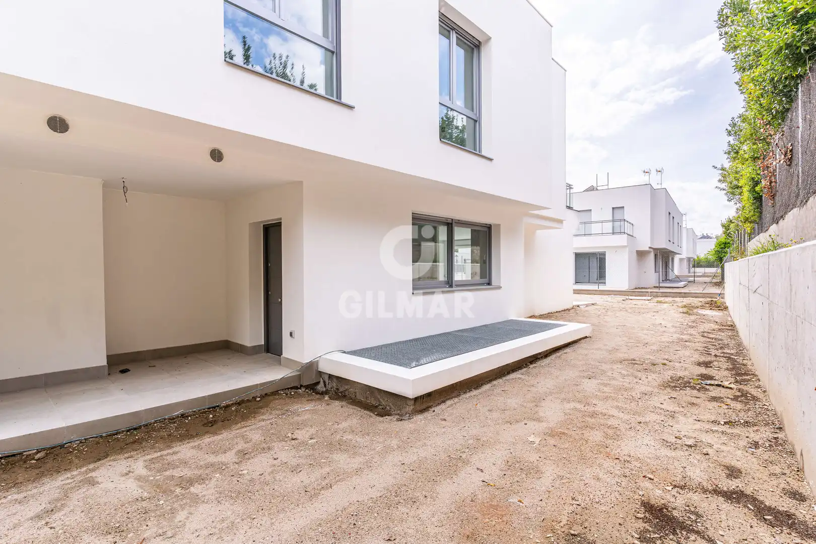 Vista exterior de Casa adosada en venta en Torrelodones con Calefacción, Jardín privado y Piscina