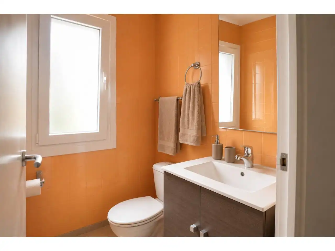 Baño de Piso en venta en Centelles con Calefacción, Terraza y Balcón