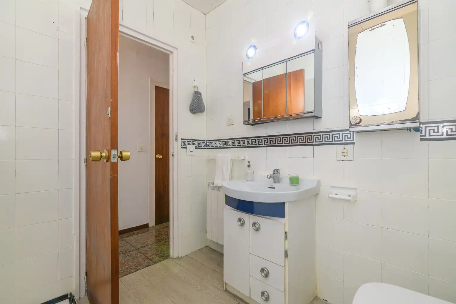 Baño de Piso en venta en Viladecans con Calefacción, Terraza y Balcón