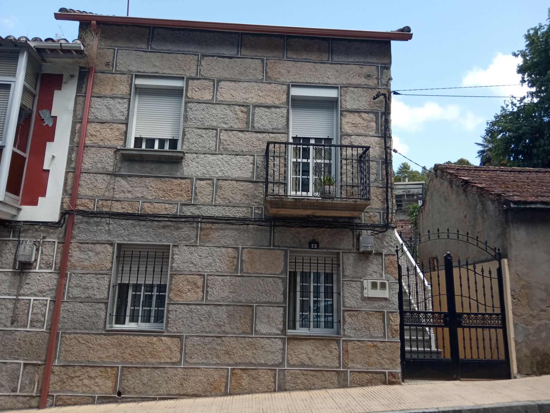 Exterior view of House or chalet for sale in Ourense Capital   with Heating, Private garden and Terrace
