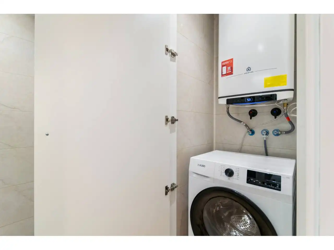 Bathroom of Flat for sale in Barcelona  with Air Conditioner, Heating and Furnished