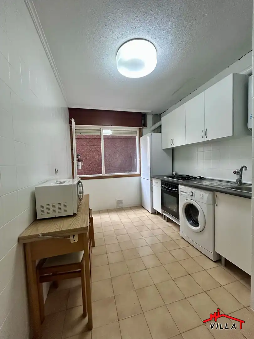 Cocina de Piso en venta en Laredo con Terraza
