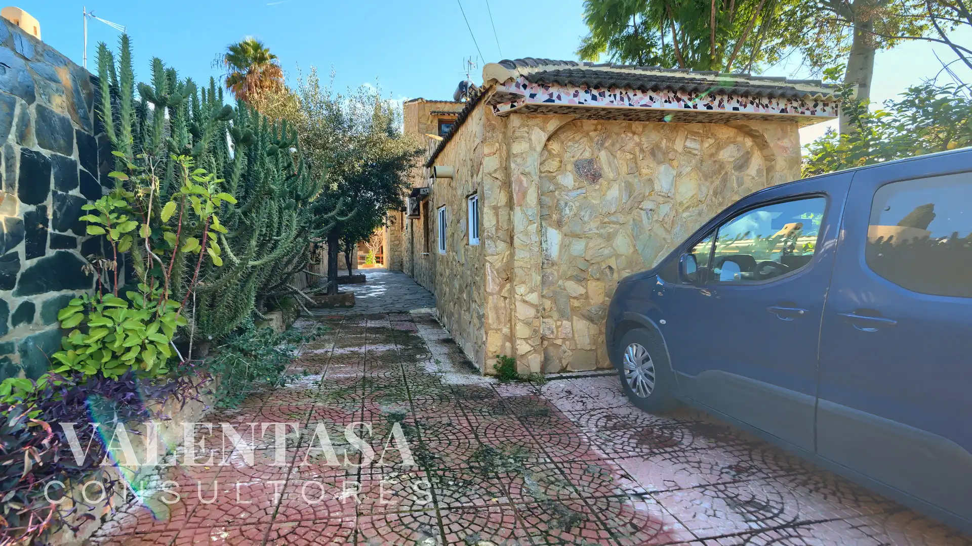 Exterior view of Houses for sale in L'Eliana  with Air Conditioner, Heating and Private garden