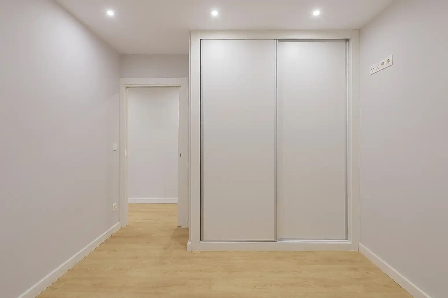 Bedroom of Flat for sale in Gijón   with Heating