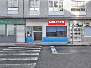 Gewerbefläche zur Miete in Avenida Avenida Rosalía de Castro