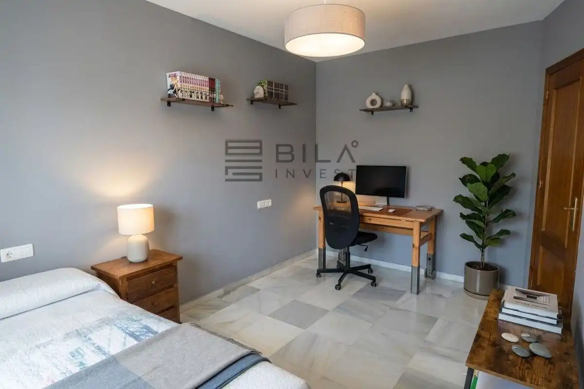 Semi-detached house with pool for sale in Lomas del Pozuelo, imagen 11