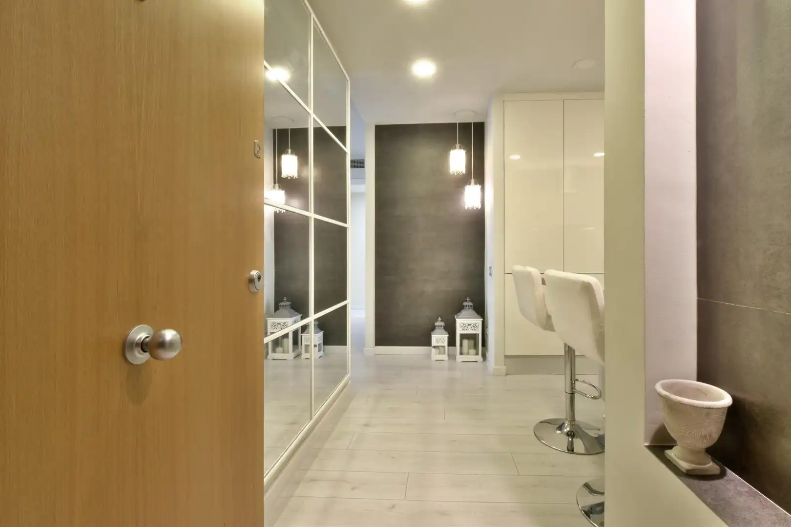Piso en venta en Barcelona con Parquet, Terraza y Balcón