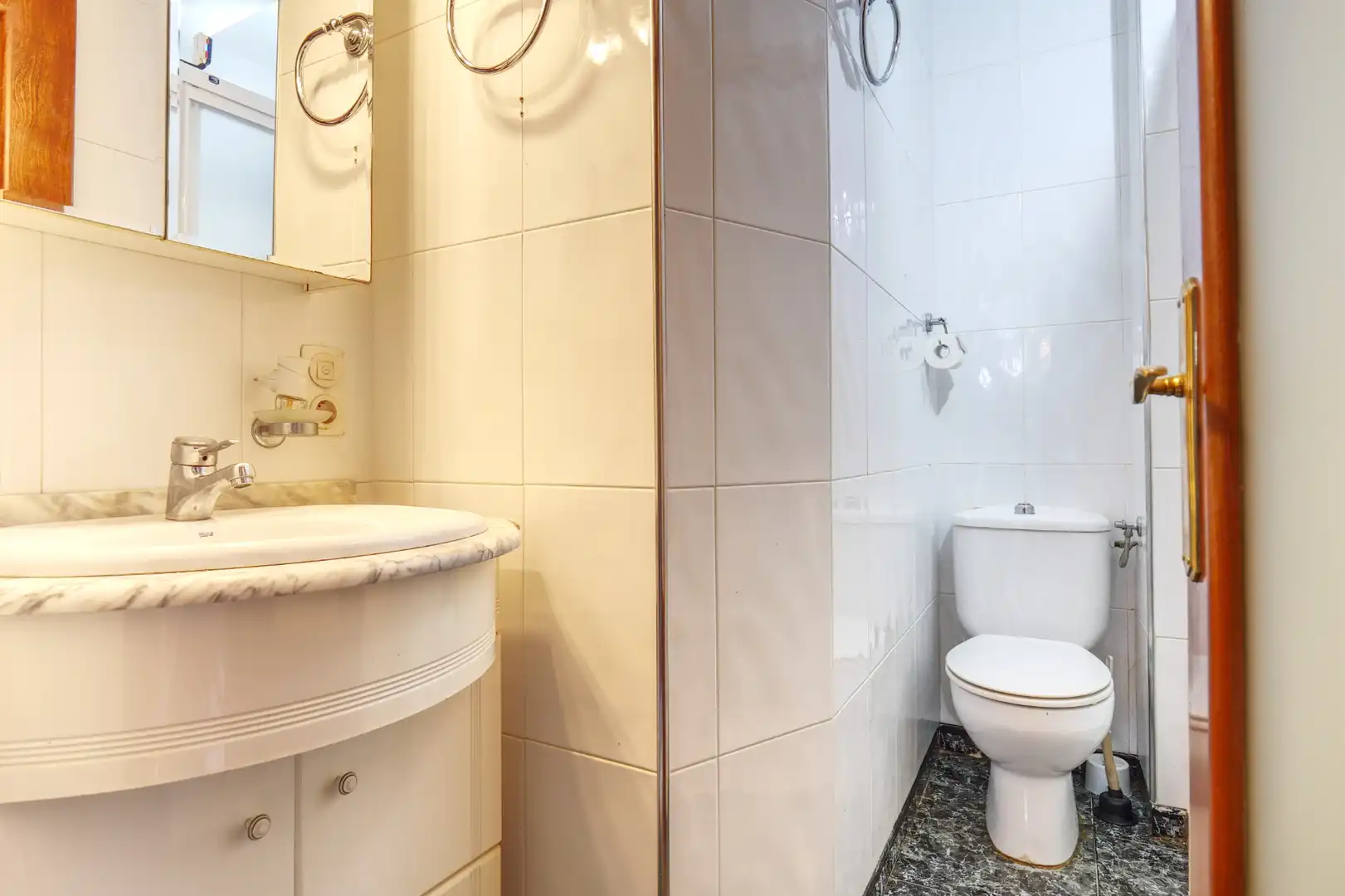 Baño de Piso en venta en A Coruña Capital  con Calefacción, Parquet y Trastero
