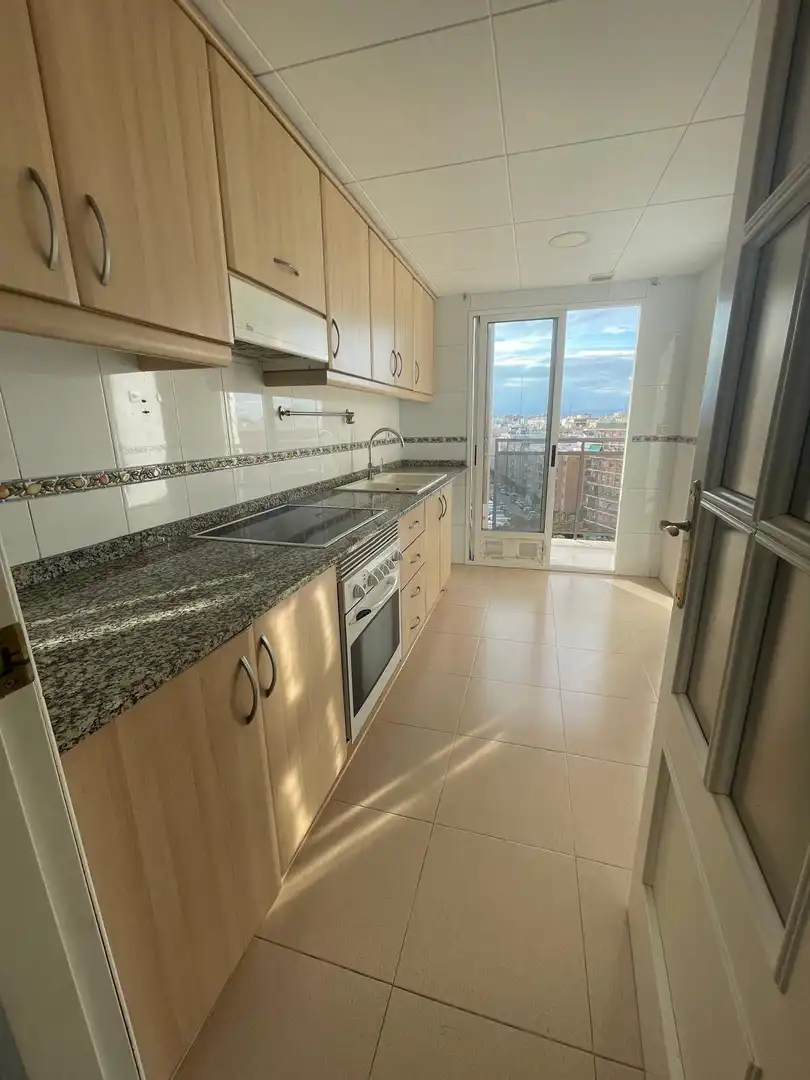 Cocina de Piso en venta en Valencia con Aire acondicionado, Terraza y Balcón