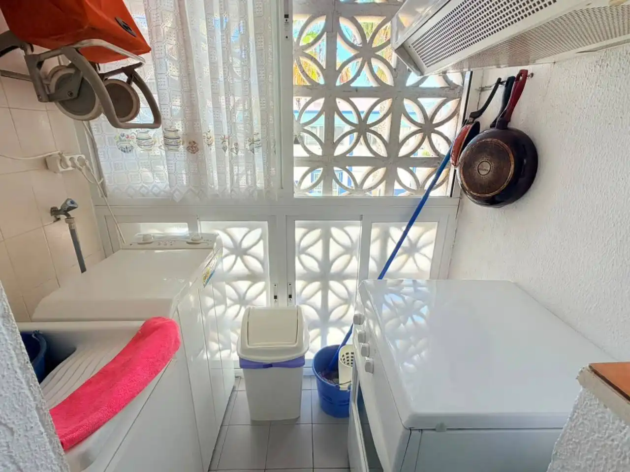 Apartment with pool to rent in Calle Amelia Sánchez Alcázar 1, imagen 9