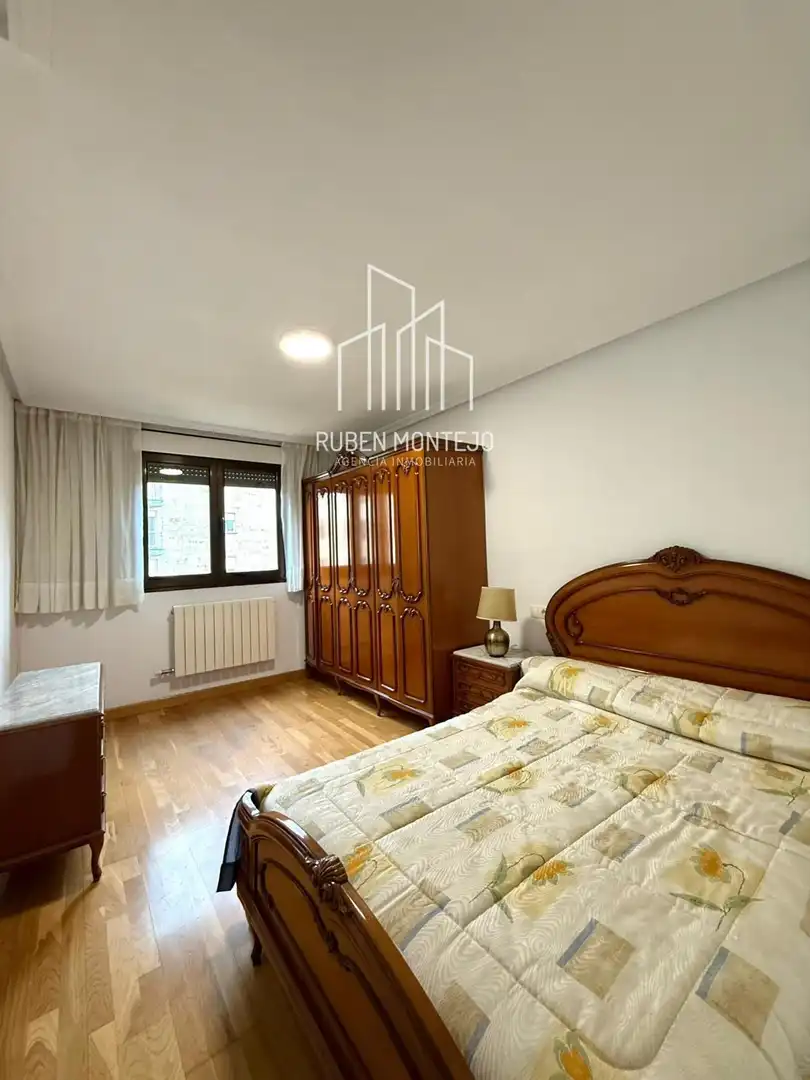 Bedroom of Flat for rent in Salamanca  with Heating, Terrace and Furnished