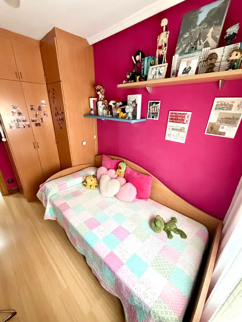 Bedroom of Flat for sale in Barakaldo   with Heating and Furnished