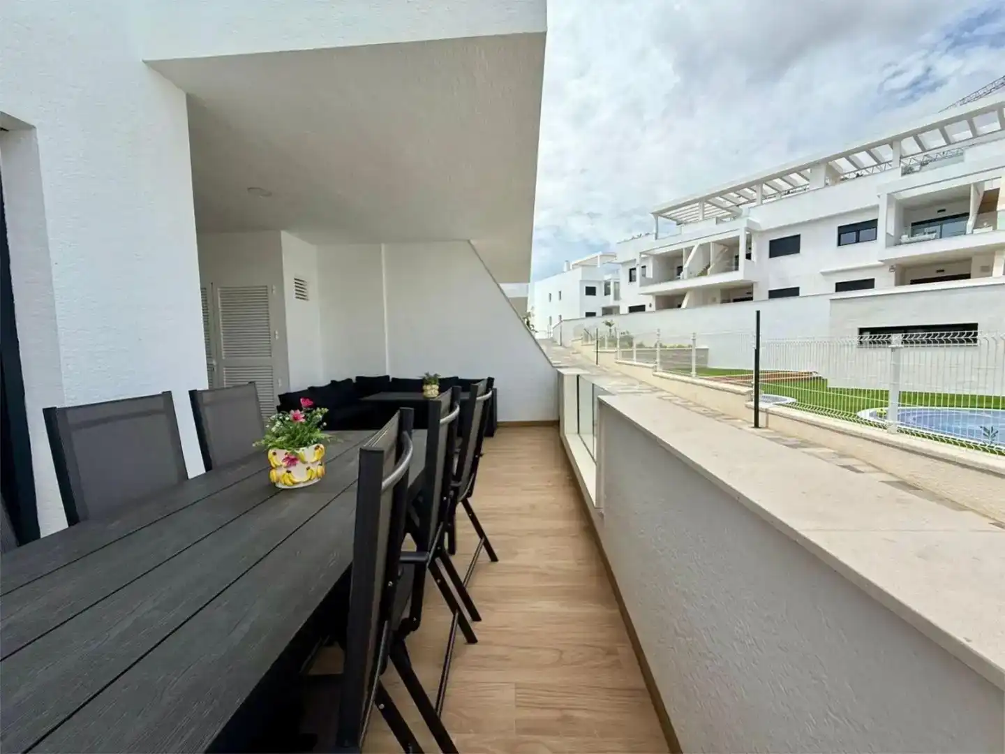 Terrasse von Wohnung zur Miete in Torrevieja mit Klimaanlage und Schwimmbad
