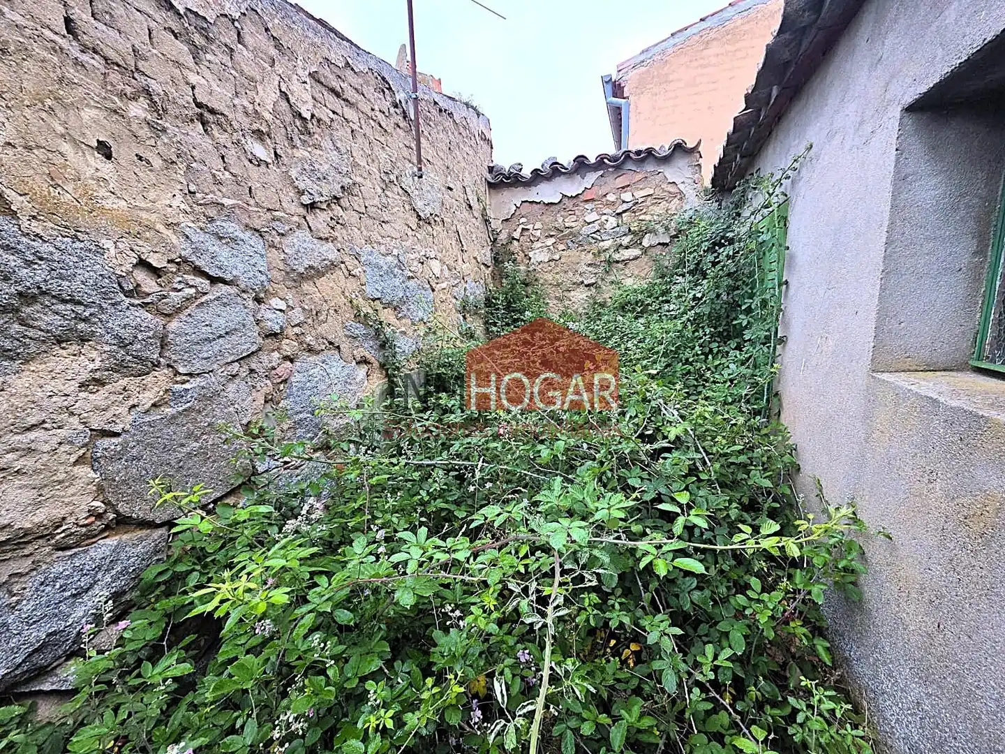 Finca rústica en venda en Cardeñosa amb Jardí privat