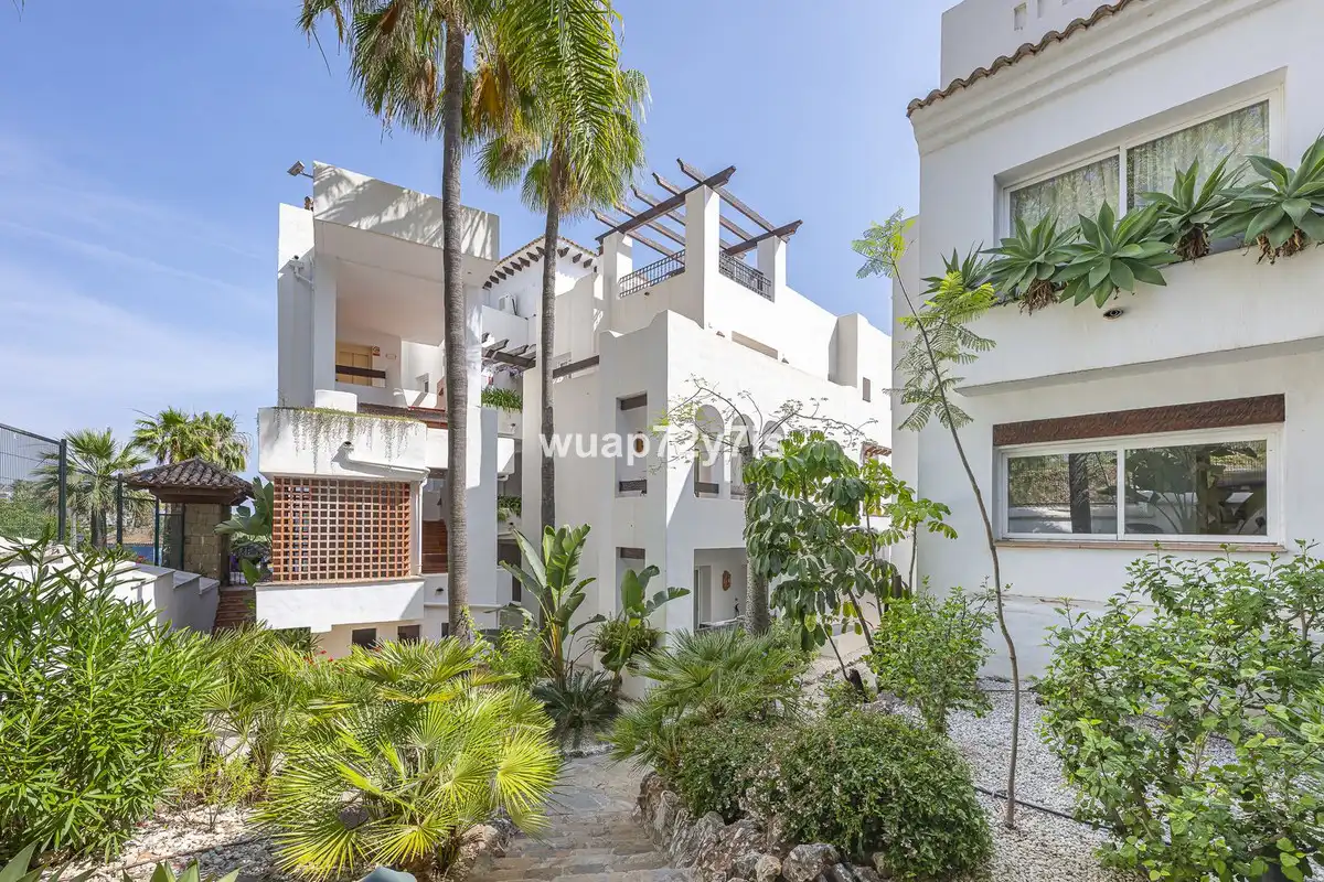 Piso con ascensor en venta en Nueva Andalucía