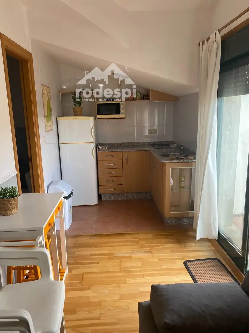 Cocina de Ático de alquiler en A Cañiza   con Calefacción, Terraza y Amueblado