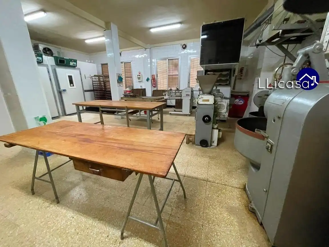 Kitchen of Commercial properties for sale in Pedralba