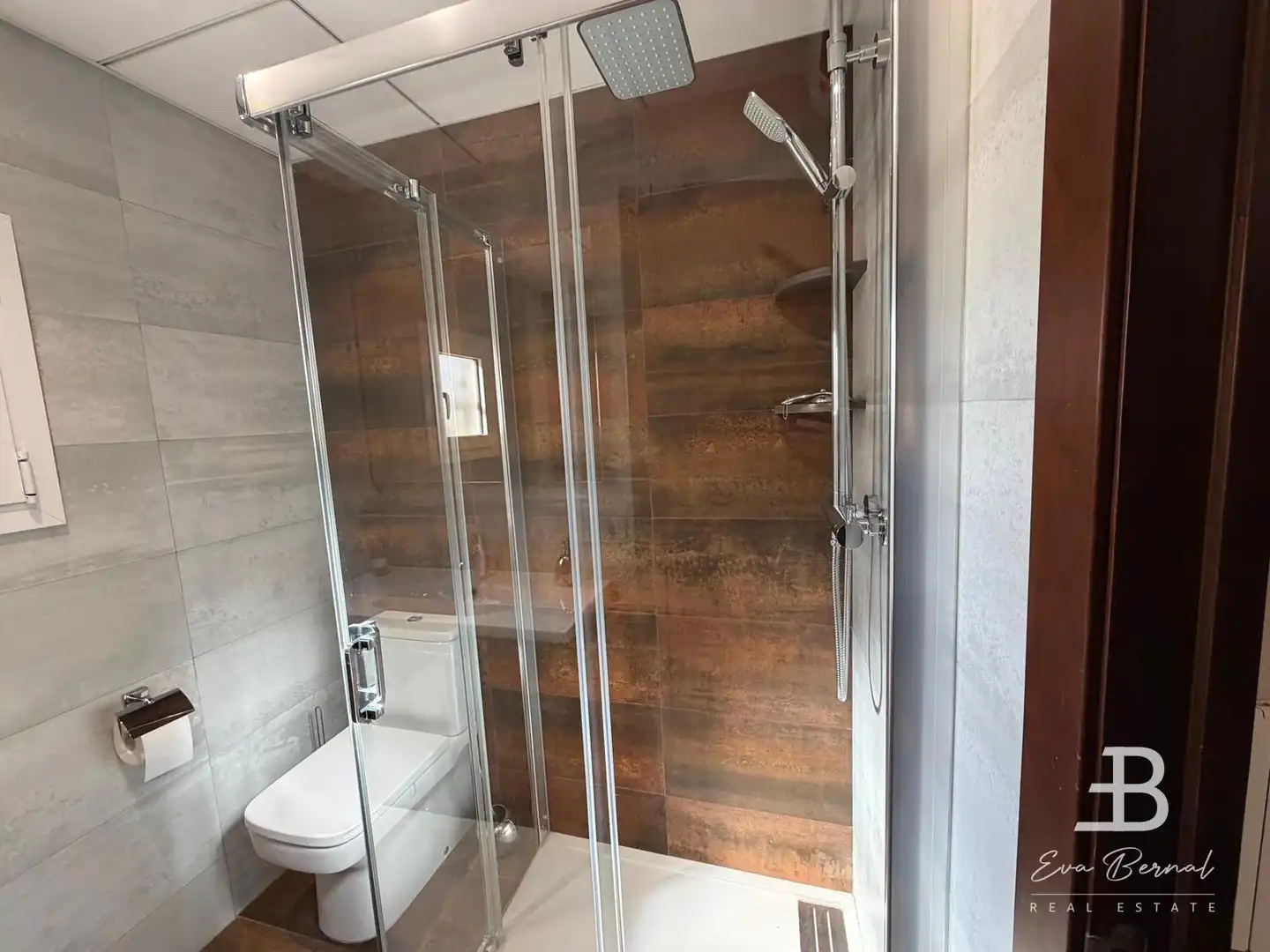 Bany de Casa o xalet en venda en Riudoms amb Aire condicionat, Jardí privat i Terrassa