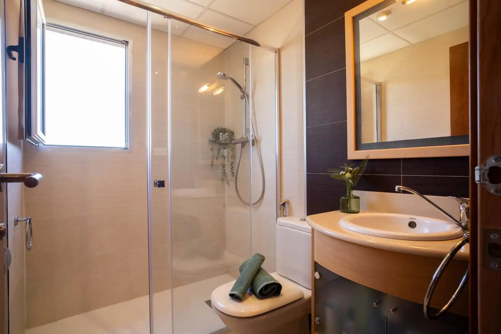 Bathroom of Apartments for sale in Oropesa del Mar / Orpesa  with Air Conditioner, Private garden and Terrace
