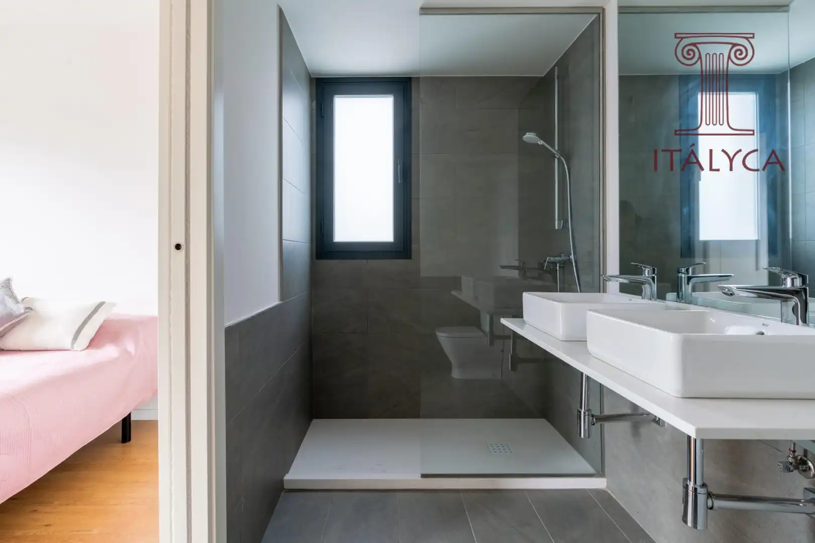 Bathroom of Detached homes for sale in Mairena del Aljarafe  with Heating, Private garden and Terrace