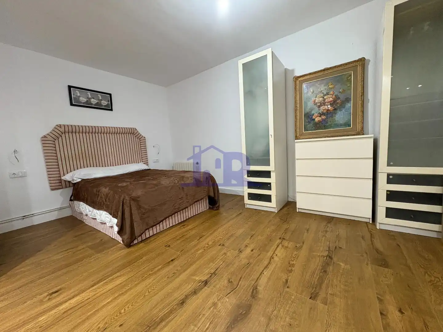 Habitación de Piso en venta en Cuenca con Calefacción, Terraza y Trastero