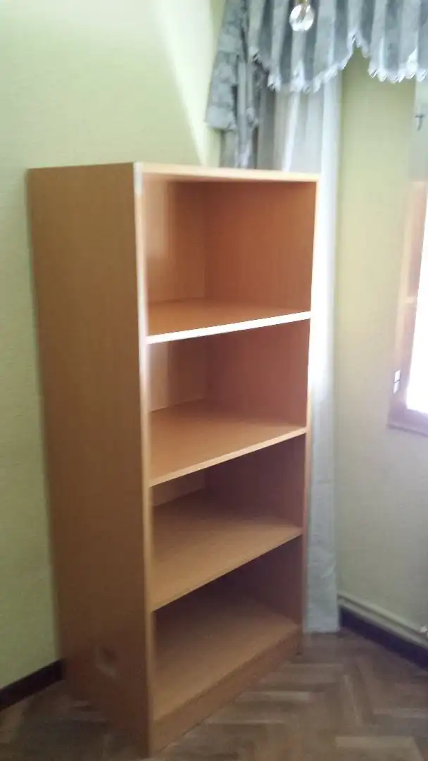 Wohnung zur Miete in Calle del Parque de Monfragüe, Parque Lisboa - La Paz