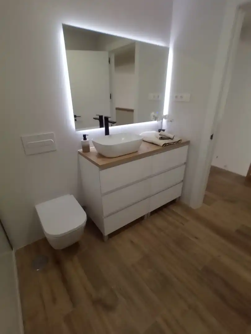 Baño de Casa adosada en venta en Madrid con Aire acondicionado, Amueblado y Alarma