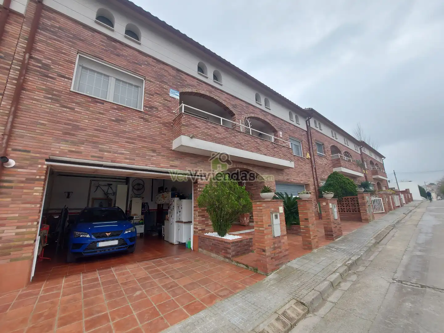 Vista exterior de Casa adosada en venta en Sant Llorenç d'Hortons con Aire acondicionado, Calefacción y Jardín privado