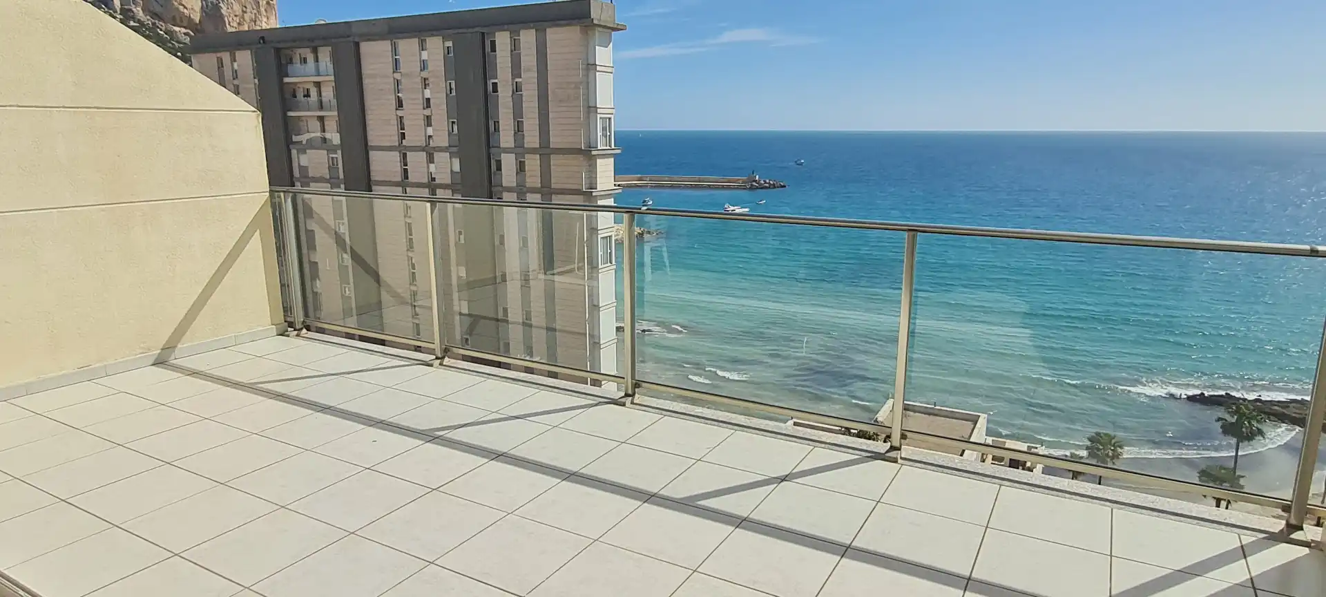 Terrasse von Wohnungen zum Verkauf in Calpe / Calp mit Klimaanlage, Heizung und Terrasse
