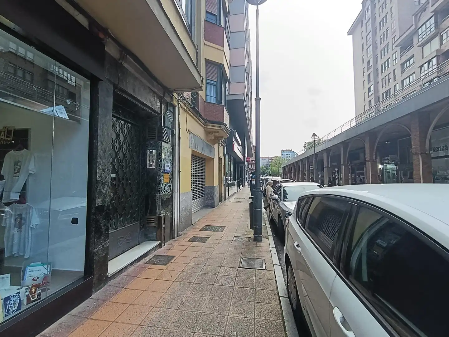 Vista exterior de Apartament de lloguer en Avilés amb Calefacció i Moblat